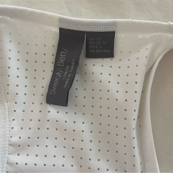 Sweaty Betty Tank - Picture 4 of 7